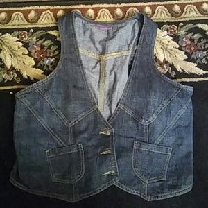 Jean Vest